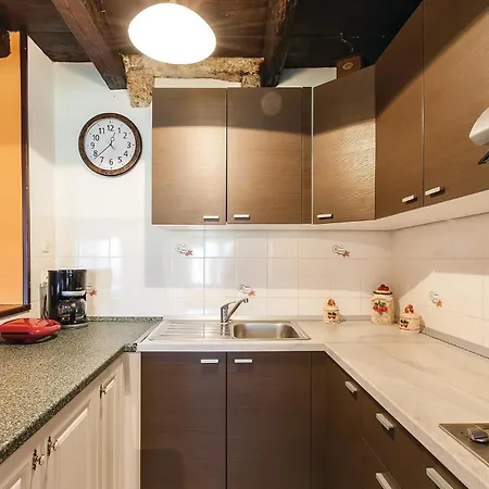 2 Bedroom In * Rakalj